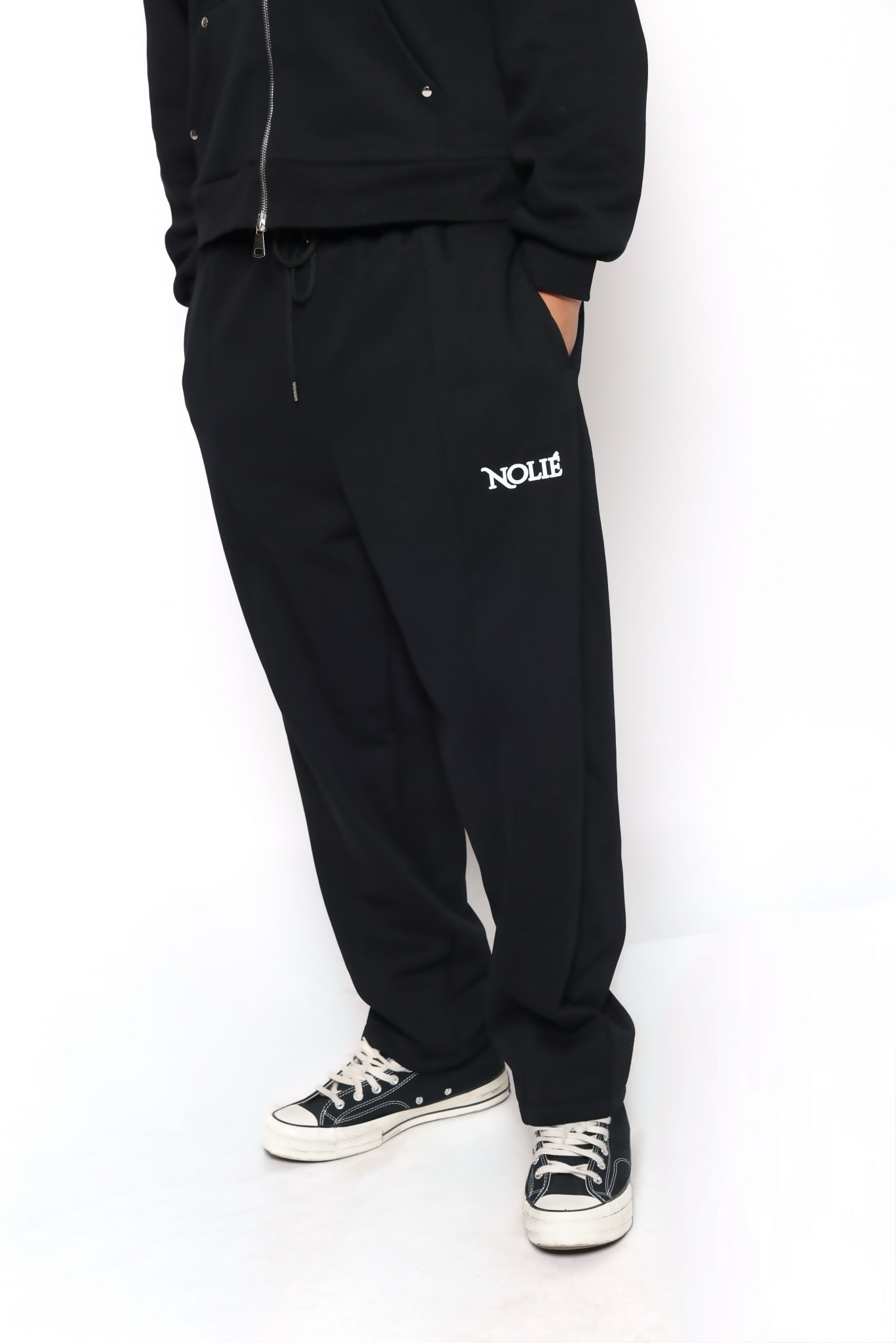 Nolié signature sweatsuit black